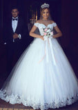 Ball Gown Off-the-Shoulder Sleeveless Long/Floor-Length Wedding Dress With Lace