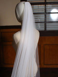 One-tier Classic & Timeless / Elegant & Luxurious Wedding Veil Cathedral Veils with Pure Color Tulle